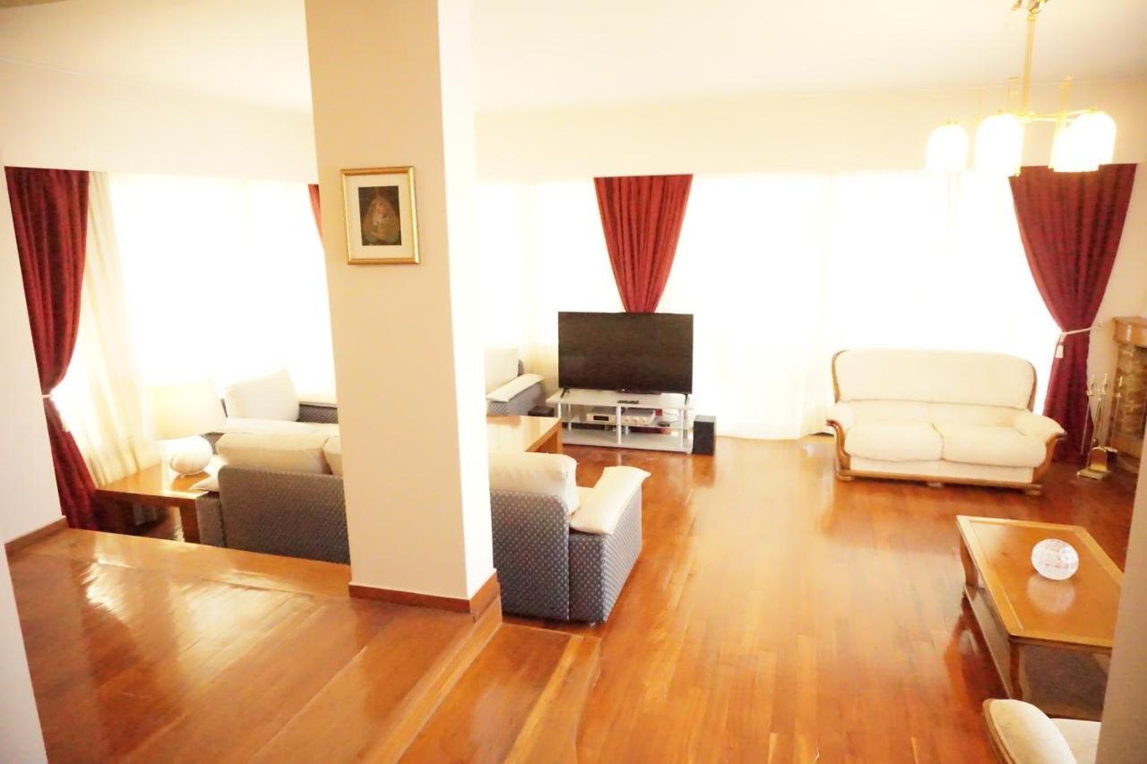 Luxury Athenian Riviera Apartment 135 Sqm At Voula מראה חיצוני תמונה